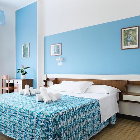 Hotel Cheri Rimini Exteriér fotografie