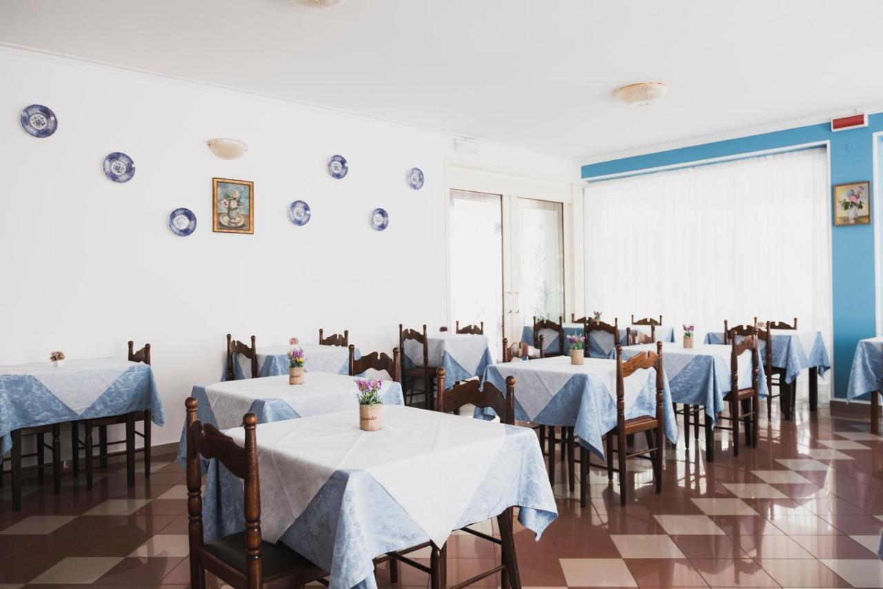 Hotel Cheri Rimini Exteriér fotografie